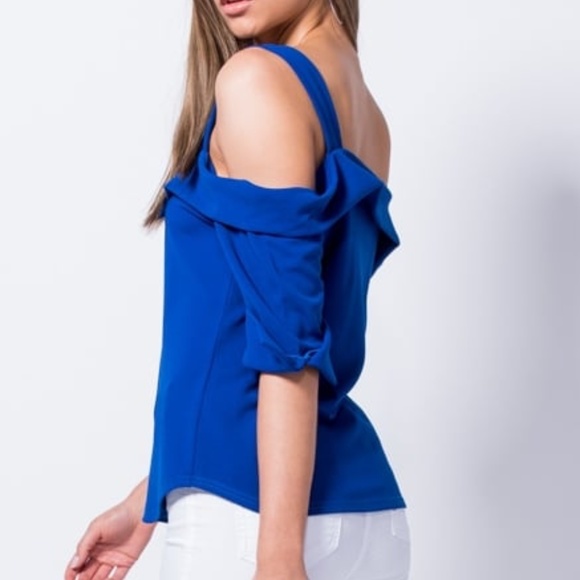 NWT Cold Shoulder 3/4 Sleeve Length Top - Picture 4 of 8